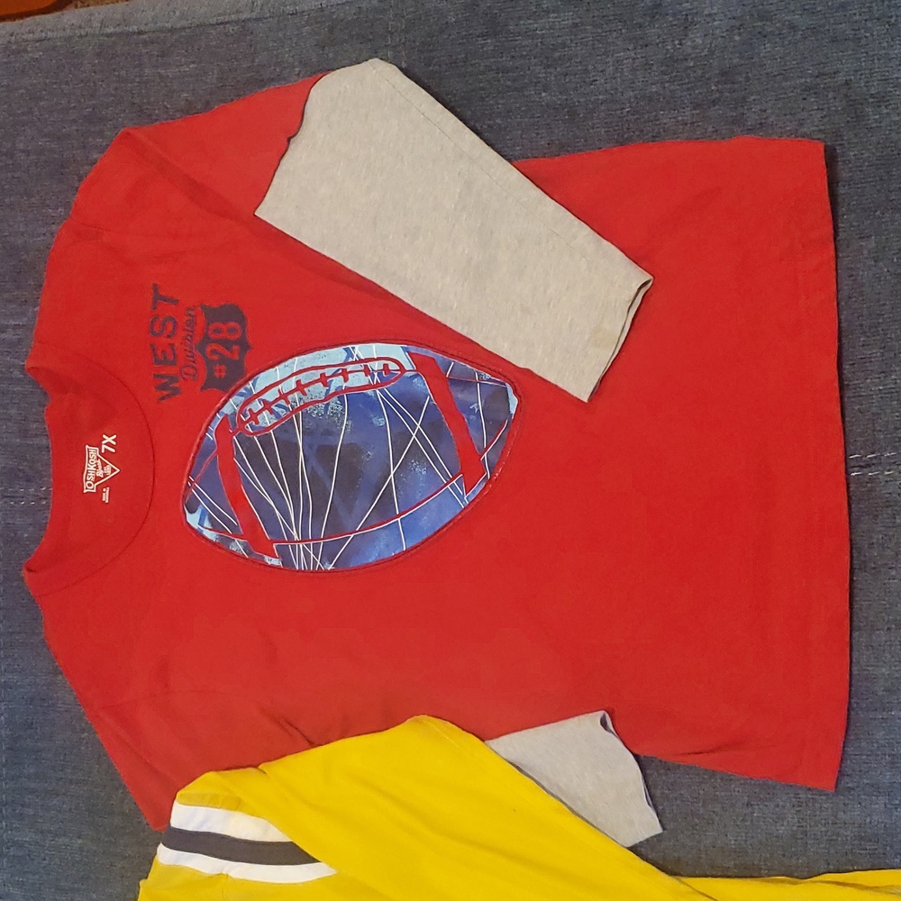 Oshkosh long sleeve tees boys 7X